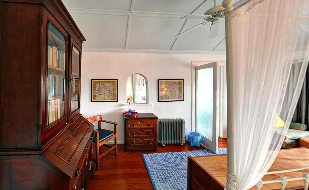 Blue On Blue Bed And Breakfast St James Bagian luar foto