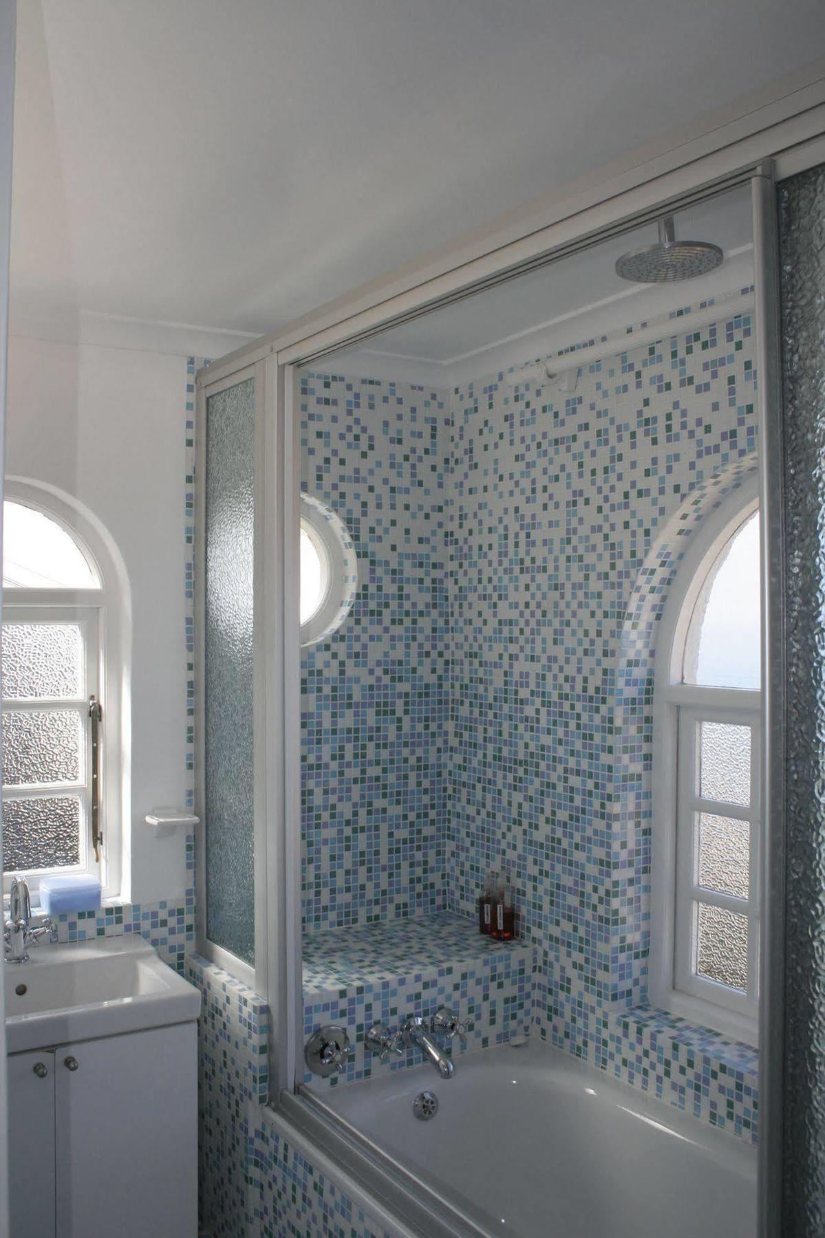 Blue On Blue Bed And Breakfast St James Bagian luar foto