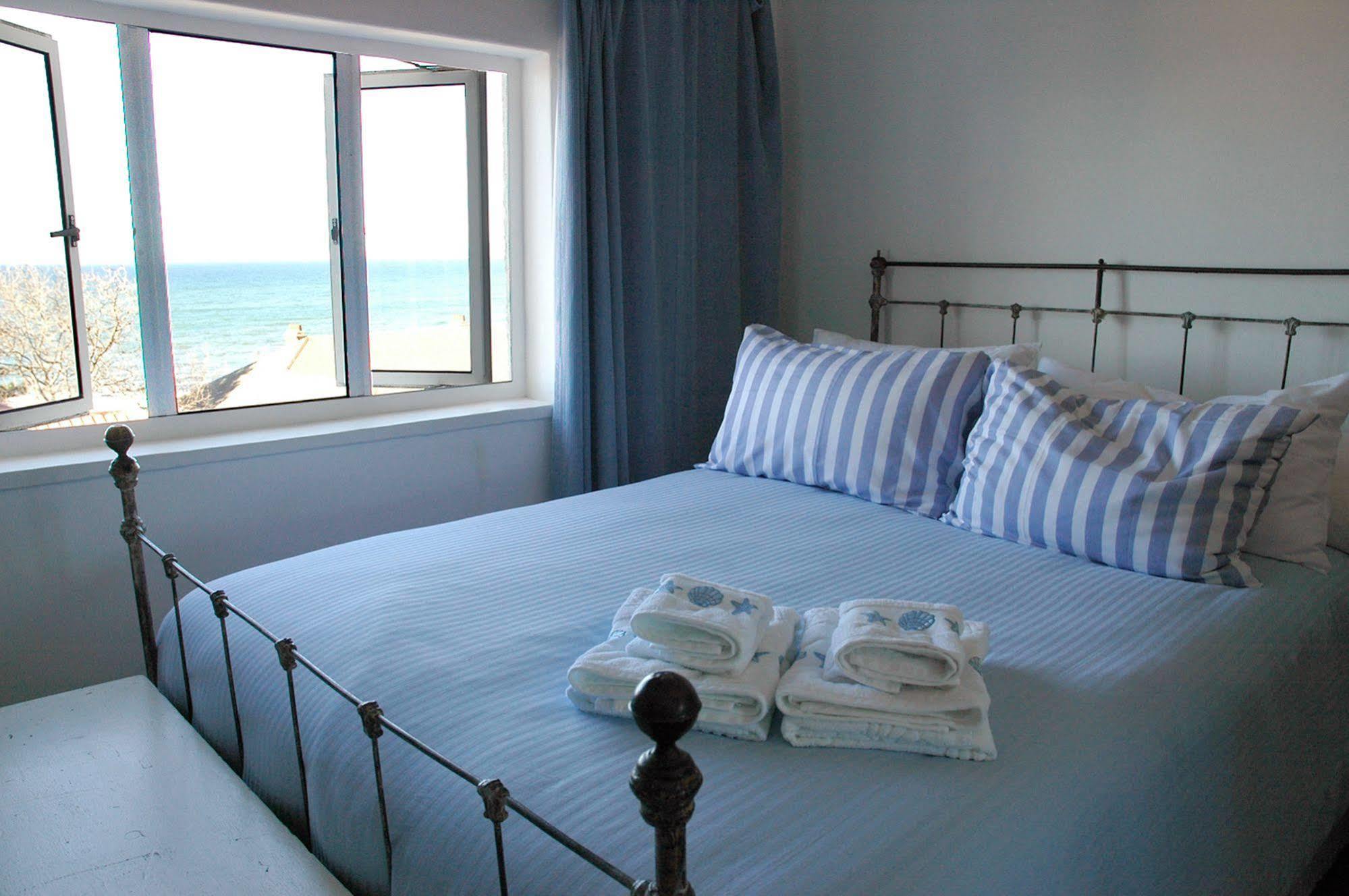 Blue On Blue Bed And Breakfast St James Bagian luar foto