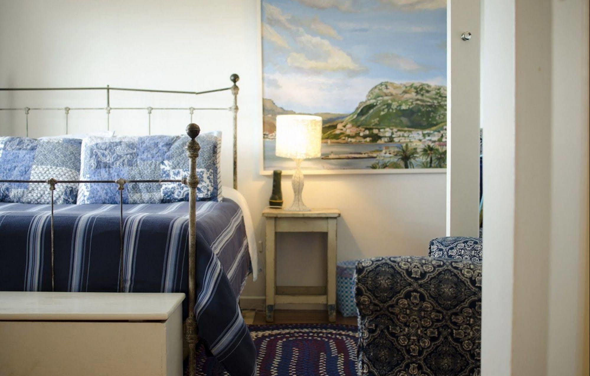 Blue On Blue Bed And Breakfast St James Bagian luar foto